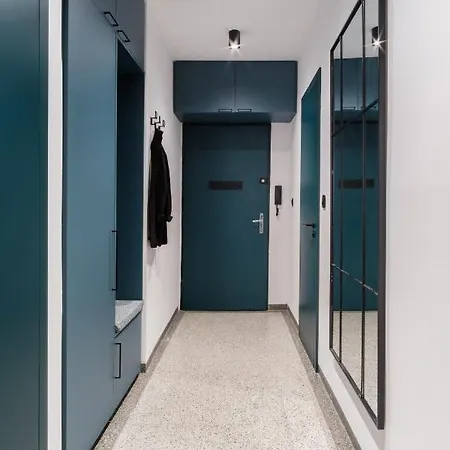 Days - Designer W Fold-up Bed - Trendy Neighborhood Apartamento Praga